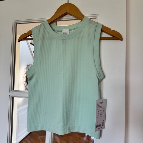 NWT Athleta Renew Seamless Muscle Tank, Glacier, XS - Picture 3 of 4